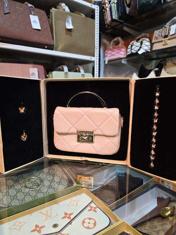 CK GIFT BOX PURSE - Oyster Pink