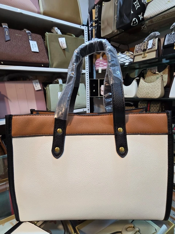 C WHITE TOTE 01