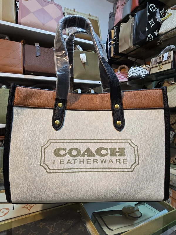 C WHITE TOTE 01