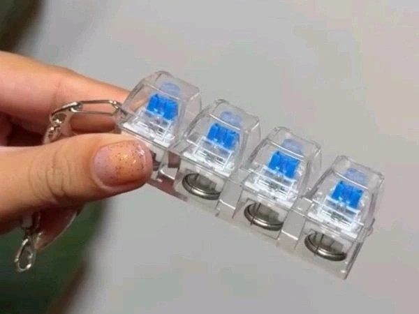 Keyboard keybook keychain