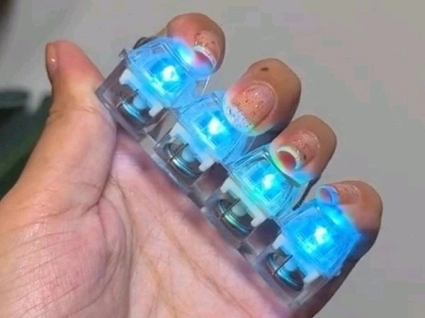 Keyboard keybook keychain