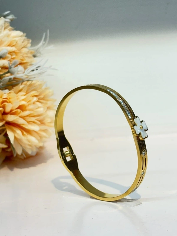womens anti tarnish kada