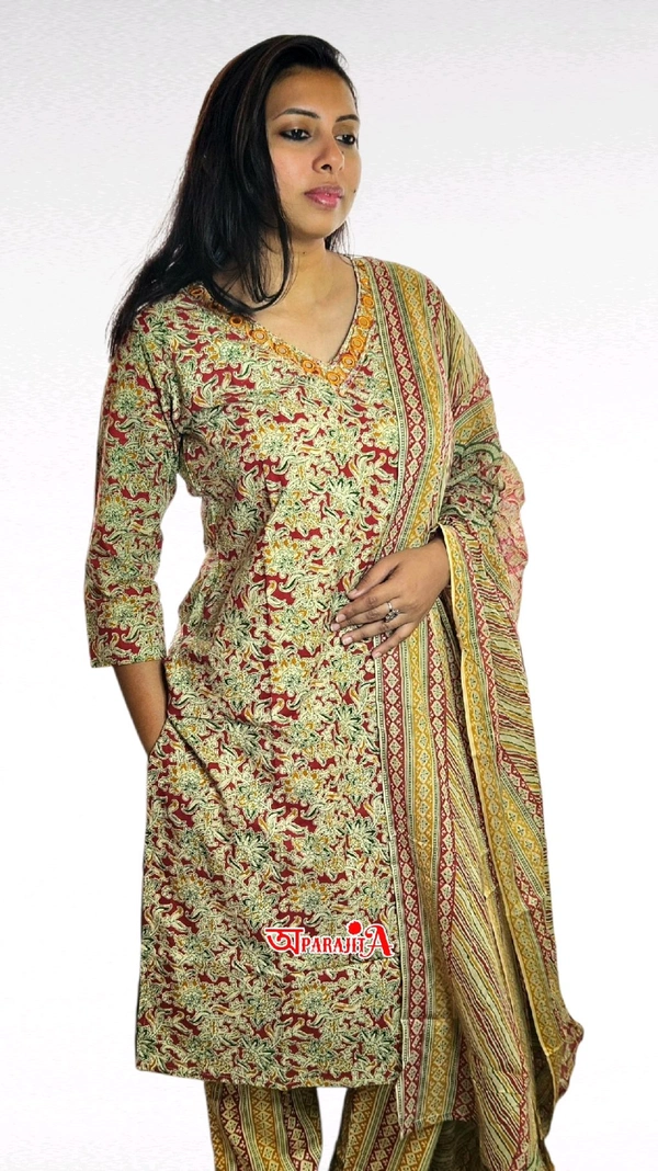 APARAJITA Cotton 3Pc Printed Kurti - L