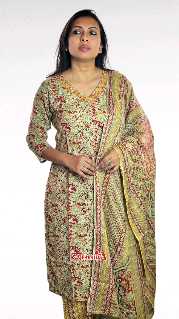 APARAJITA Cotton 3Pc Printed Kurti - L