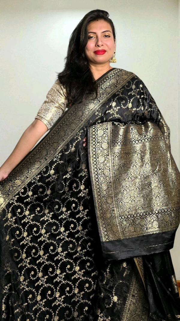 APARAJITA Mashru Benarasi Saree - Black