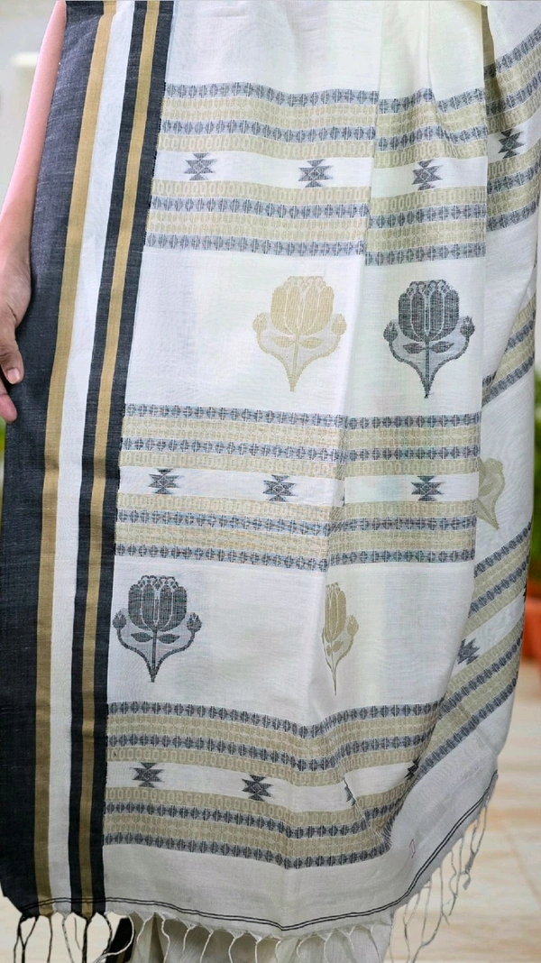 APARAJITA Khadi Cotton Handloom Saree