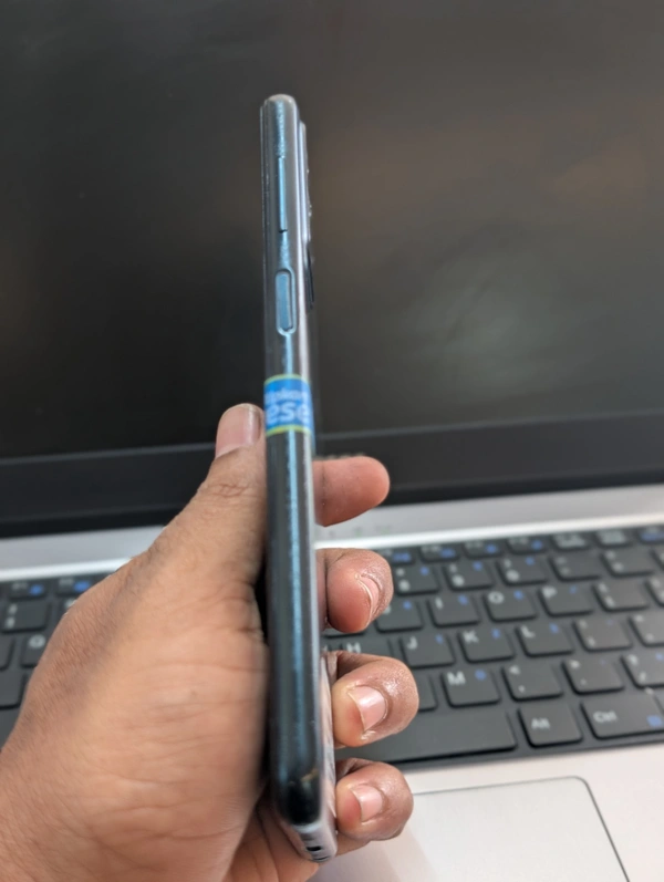 Realme Samsung F23 5G 6+128 - Racing Silver