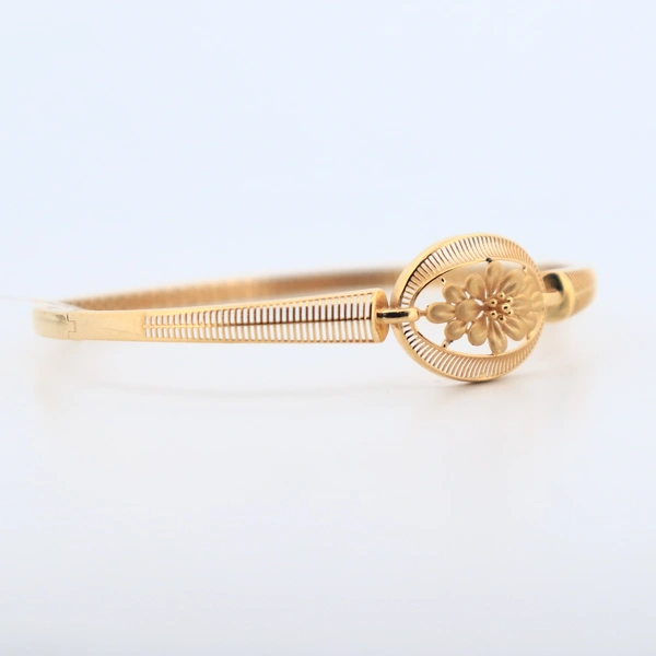 9 Karat Bracelet 