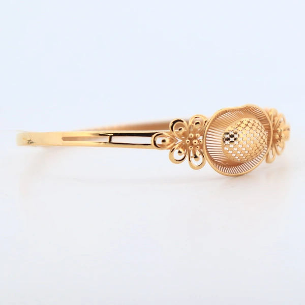 9 Karat Bracelet 