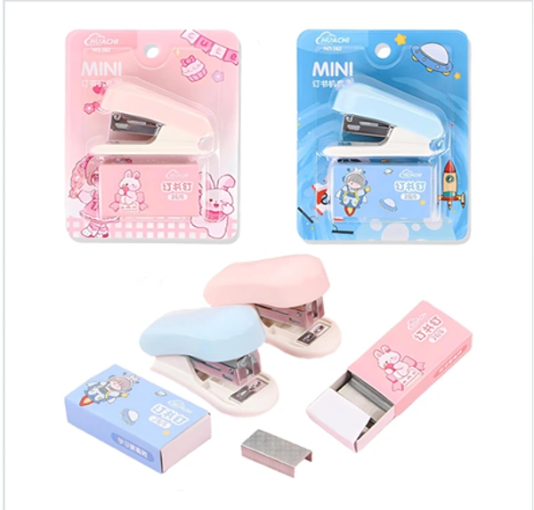 Astronut cute Mini Stapler