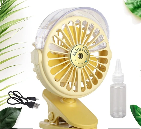 CLIP DESK FAN WITH SMALL SPRAY BOTTLE
