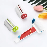 TOOTHPASTE SQUEEZER
