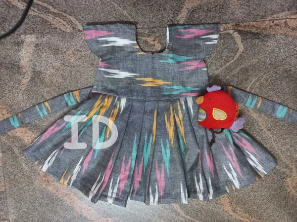 1221/Grey Slub Ikkat Frock - 2yr