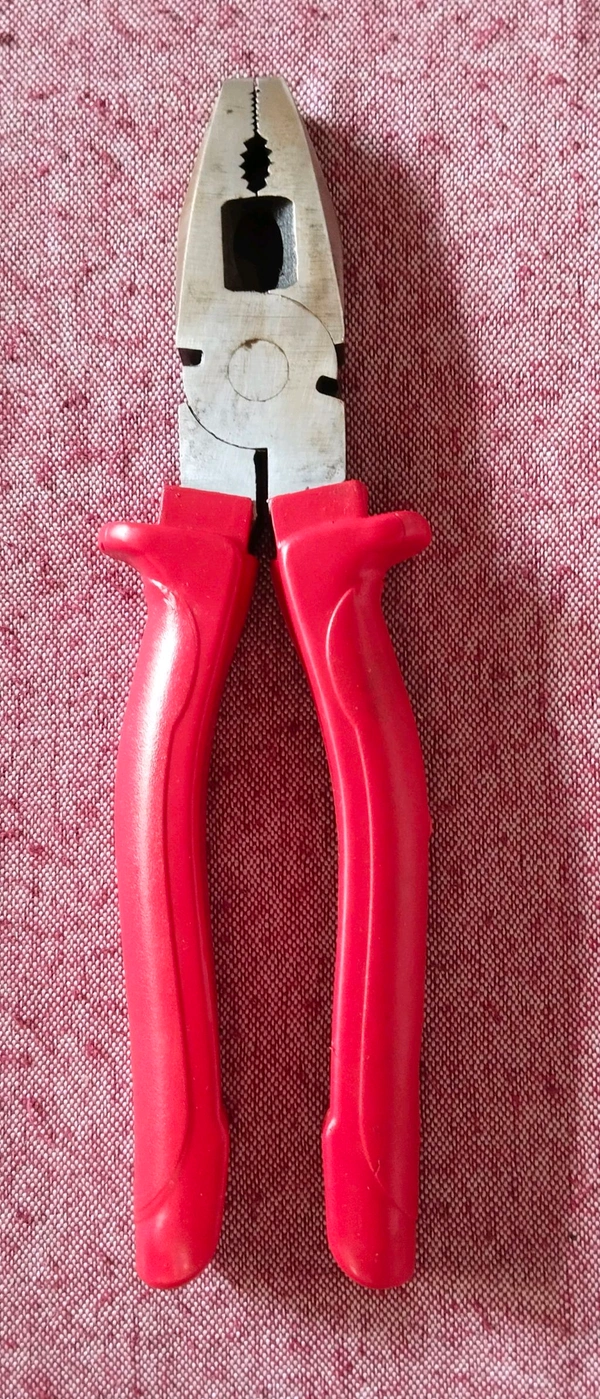 Plier 6" HD Quality With Side Cutter