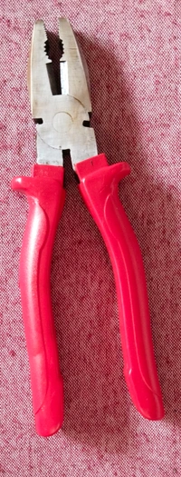 Plier 6" HD Quality With Side Cutter