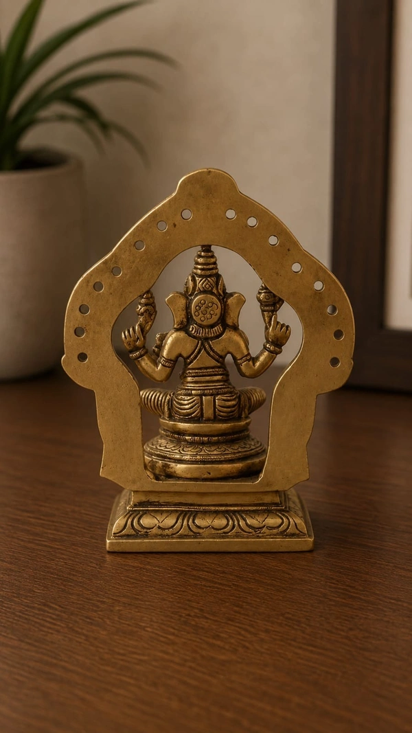 GS Decors Brass Ganesha with Arch 5.5''