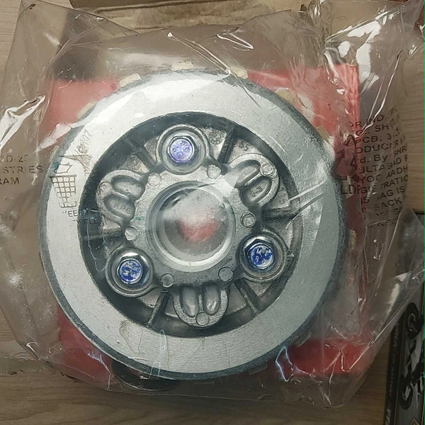 CLUTCH ASSEMBLY 6 LUGS BS4 125CC - Glamour /Super Splendor - K22222KTRK00