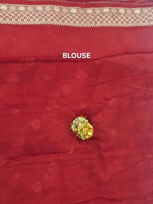 PURE CHINNON - Guardsman Red