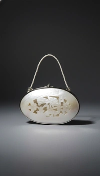 BH0424 : Handcrafted Seashell Ladies Side Bag | Boho Beach Style Sling Purse | Eco-Friendly Shell Handbag for Women