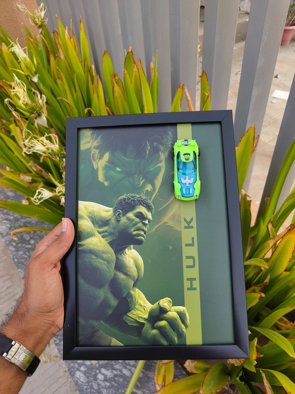 Marvel Cars Hulk Die-Cast Frame | Premium Display