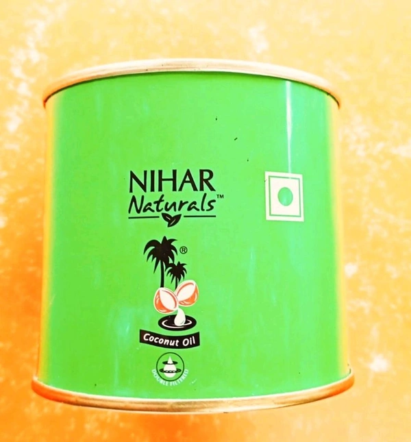 Nihar Natural Pure Coconut Oil Tina 160 ml