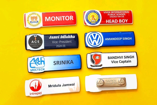 Logo Highlight Acrylic Epoxy Badge