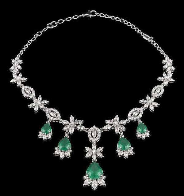ELEGANT FLORAL AMERICAN DIAMOND NECKLACE SET - Blue, Green