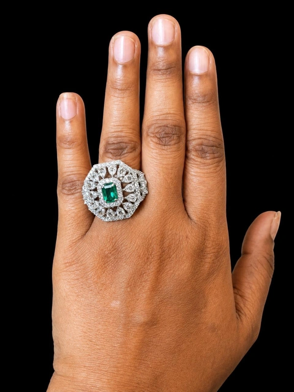 ELEGANT EMERALD GREEN DIAMOND FINGER RING - Adjustable, Green