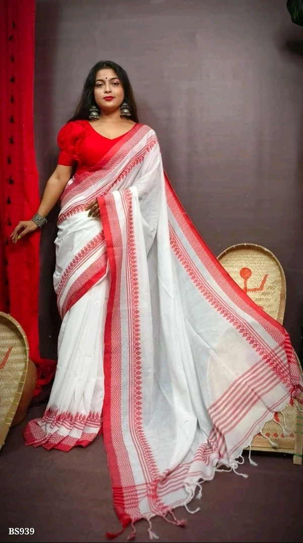 🌿 ✨ Weaving Border Design Khadi Cotton Saree ✨
🧵 Fabric Details:
🔹 Saree Fabric – Premium Khadi Cotton
🔹 Blouse Fabric – Khadi Cotton
🎨 Design & Work:
✔ Elegant Solid Design
✔ Stylish Solid Pallu
✔ Plain Attached Blouse Piece
✔ Beautiful Big Weaving Border
🔄 Easy Returns Available
📌 Disclaimer: Photoshoot lighting ও screen settings এর কারণে সামান্য color variation হতে পার