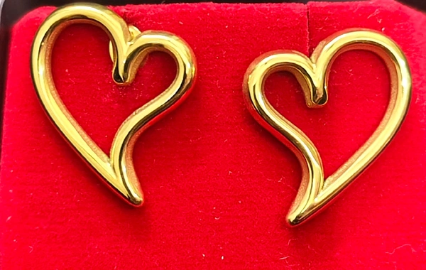 Mango Heart Earrings