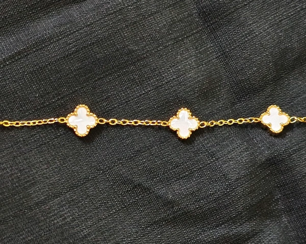 Small Clover Bracelet - White