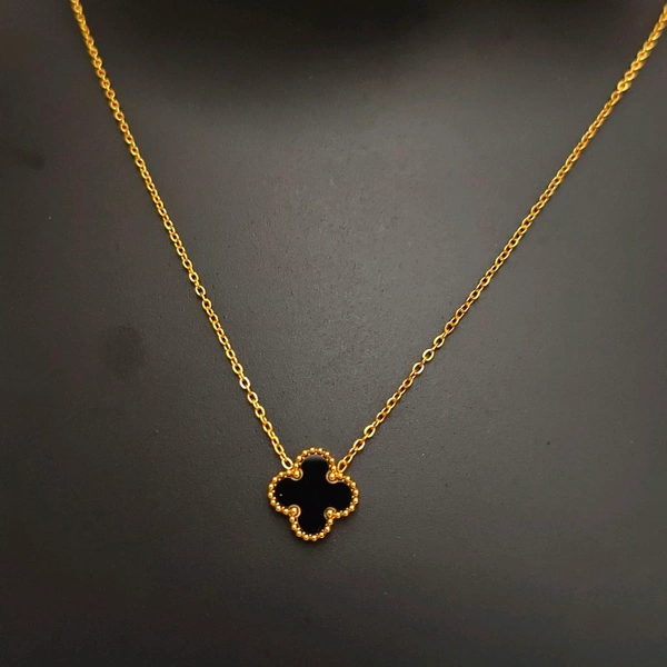 Black And White Clover Neckpiece - without stone