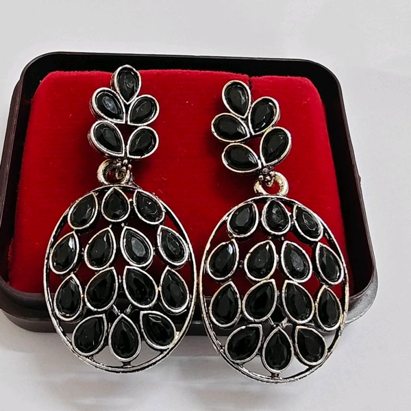Black Kuthan Stone Hanging Earrings - black