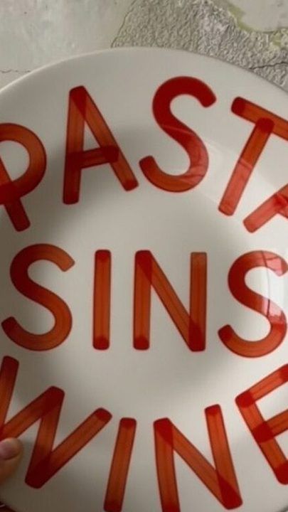 Customer video review — Pasta Sins Wine plate set unboxing