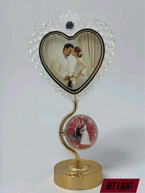decorative heart-shaped LED crystal photo frame table lamp.