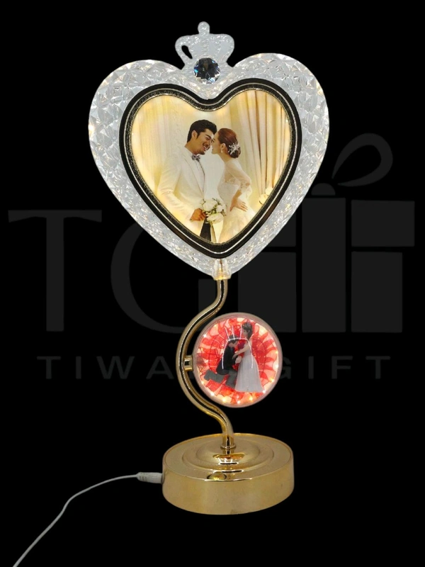 decorative heart-shaped LED crystal photo frame table lamp.