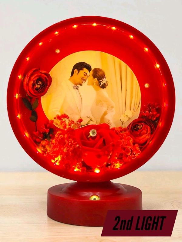 RED HEART LIGHT LAMP WITH 3 DIFFERENT LIGHT'S AND USES WITH CABLE AND CELL.