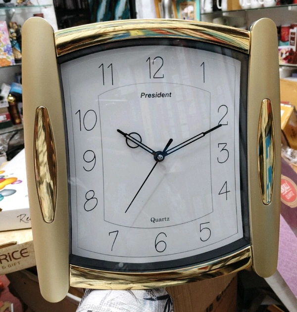 President Wall Clock 9407 Gold 2069