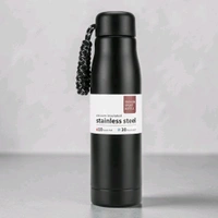 This Generic vacuum insulated stainless steel sport bottle features a black matte finish and a convenient carrying rope.2109