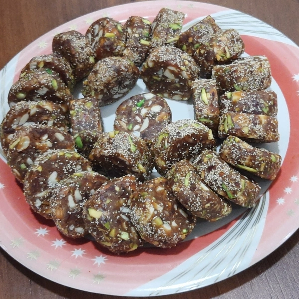 KHAJUR ANJEER DRY FRUITS ROLL - 1.00 kg