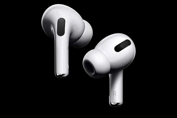 AIRPODS PRO 1st Generation  Free Case Cover 