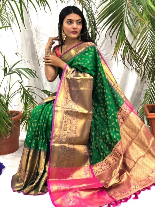 Pure Handloom Kanchipuram katan Soft Silk Saree with antique zari Rich Contrast Pallu Heavy work with Blouse - Green