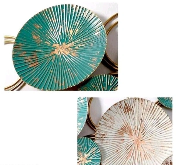 Metal Walk Art Home Decor Sculpture and Wall Hanging perfect look any centre attraction of the house /Office - Metal