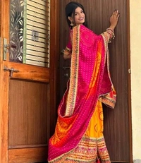 Women's Rajasthani Wedding Bandhani Saree work Lace Border with Unstitched Blouse Piece