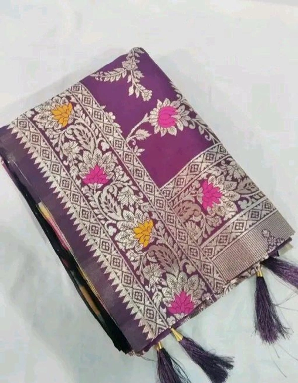 Latest Design Banarsi Silk Saree For Women With Unstiched Blouse - Purple, Botanical pattern Zari Woven