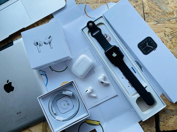 Series 7 Smart Watch With Airpds - Wild Watermelon