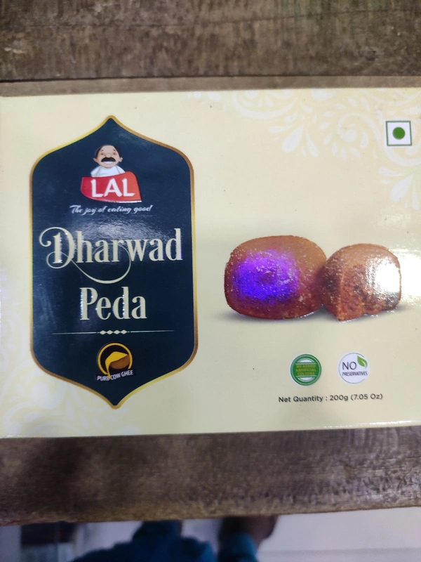 Lal Dharwad Peda