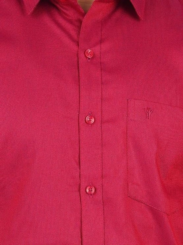 ramraj silk line prestigious fit half sleeves blood red SL3 shirt - size 42cm