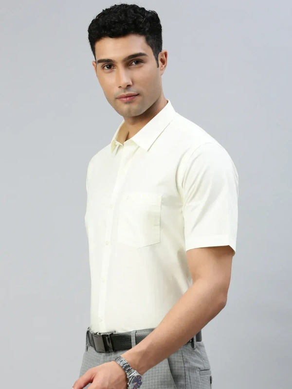 ramraj sammantham prestigious fit half sleeve cream colour shirt - size 46cm