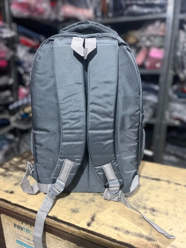 LIVO PBH P0137 18*14*8 Lower Padded LIVO Multi-Compartment Everyday Backpack - Shady Lady, 18*14*8